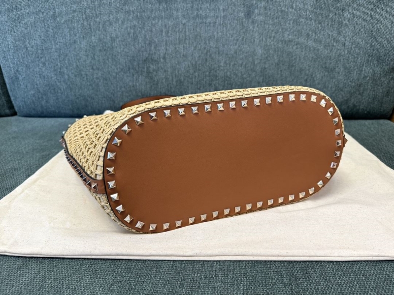 Va1e*ntin0 shopping bag